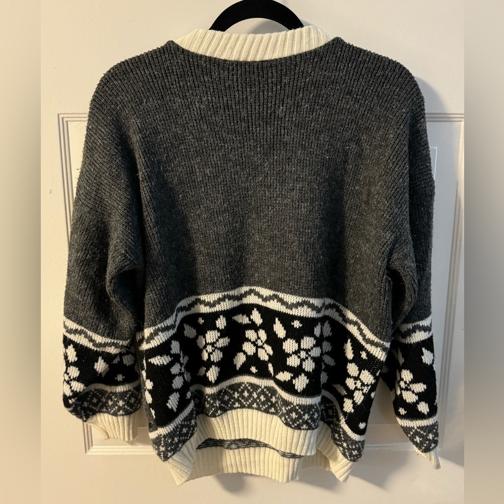 Vintage Polar Bear Fair Isle Winter Grannycore Animal Crew Neck Sweater Holidays - Picture 7 of 9